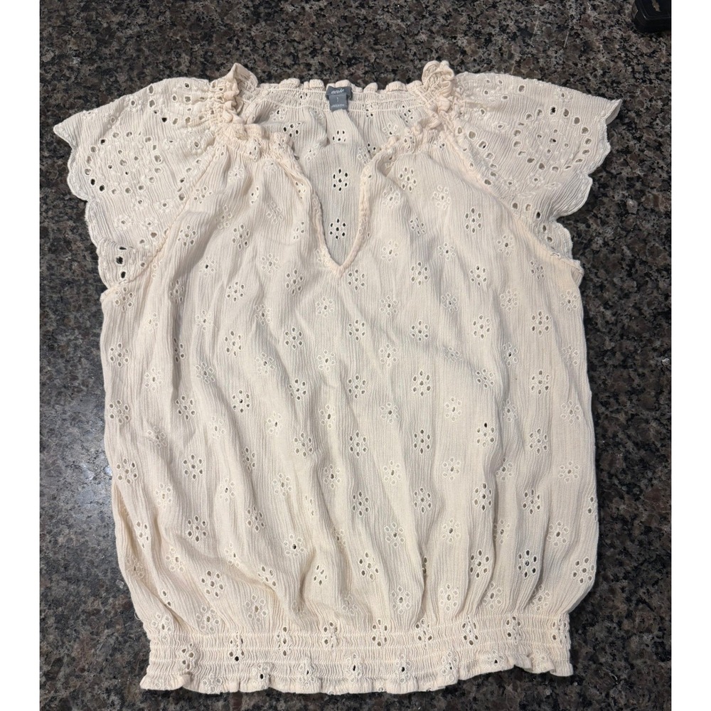 Aerie Women Cream Eyelet Embroidered Smocked Hem V-Neck Cap Sleeve Top‎ Small